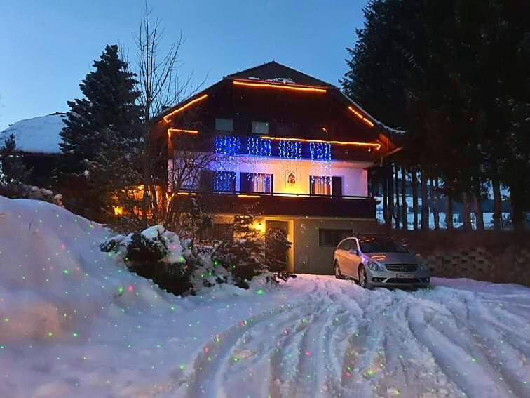 Pension Zur Heiligen Krone 마우어테른도르프 외부 사진